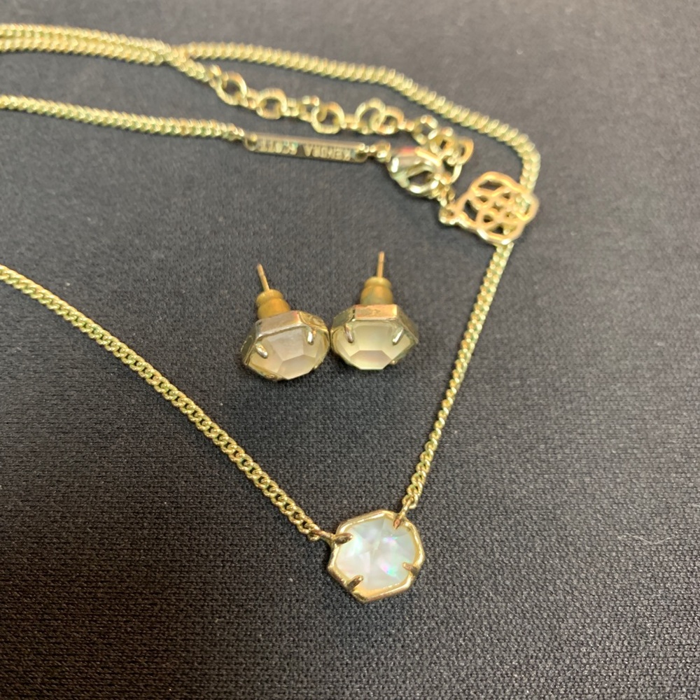 Mother of Pearl Kendra Scott necklace earring set